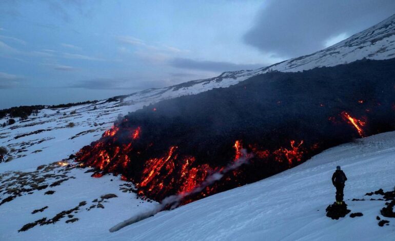 TERREMOTO SANTORINI y VOLCAN ETNA, en DIRECTO