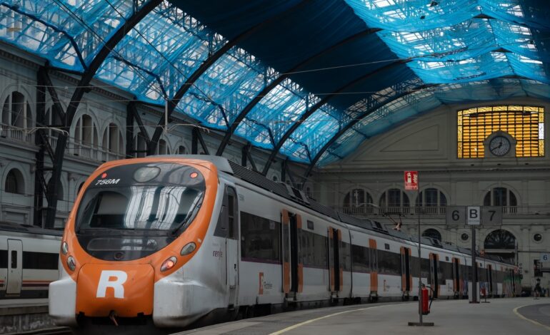 El sistema ferroviario, al borde de la huelga por el traspaso de Rodalies