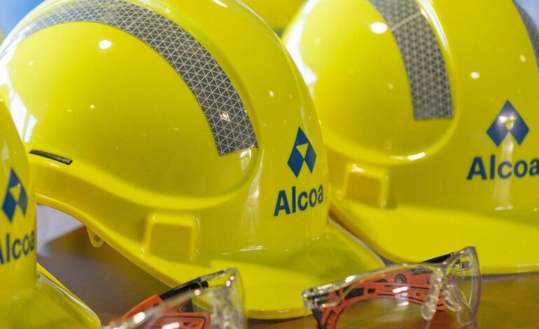 Alcoa advierte de que los aranceles de Trump al aluminio pueden destruir 100.000 empleos en EE UU