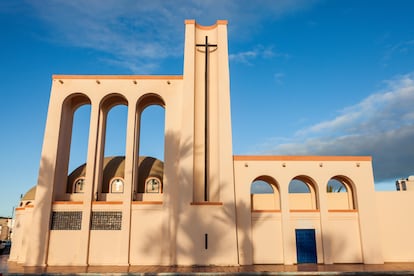 El exterior de la Iglesia Católica de Notre-Dame de Carmen, en Boulevard Hassan II.