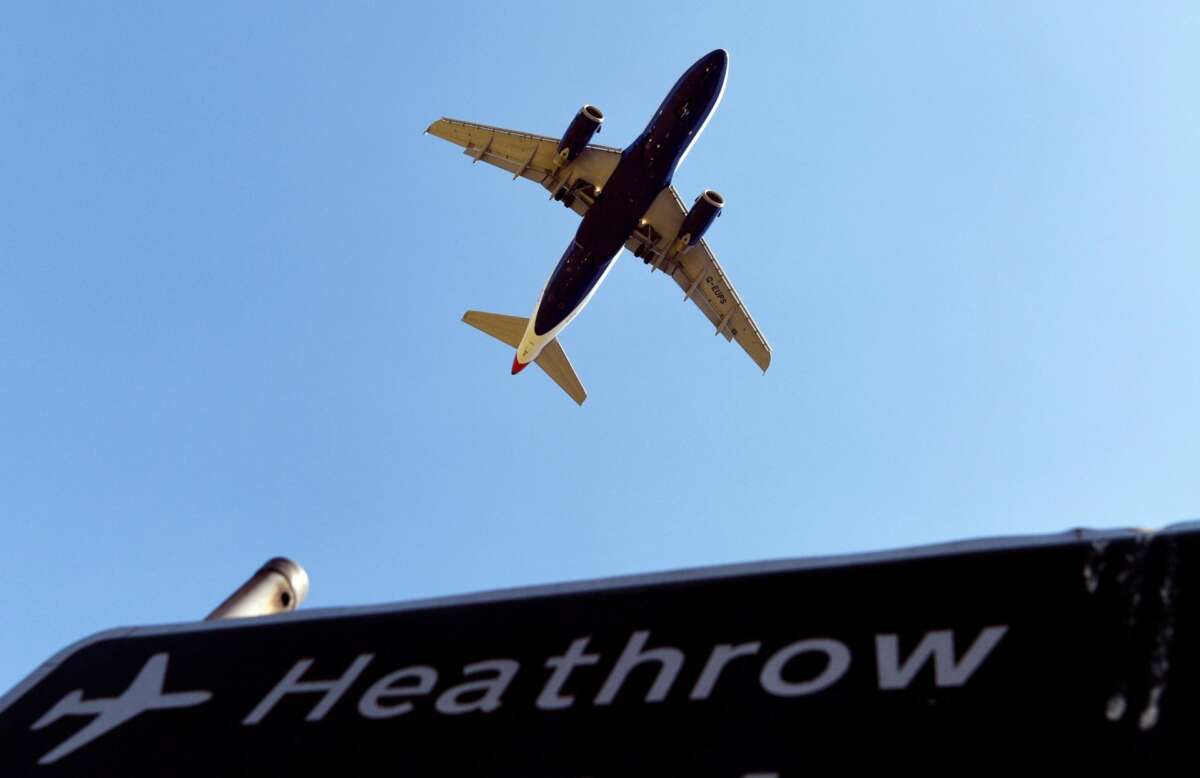 Póster del aeropuerto de Heathrow. Efusión