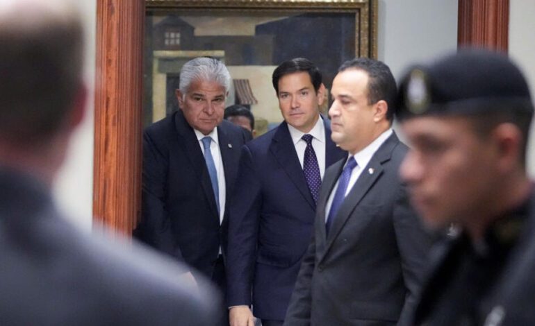 De visita en Panamá, Marco Rubio pide "cambios inmediatos" en la administración del canal