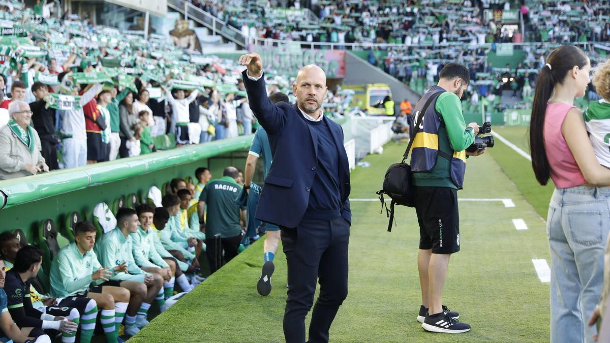 José Alberto, exentrenador del Sporting, denuncia ante la policía insultos, amenazas y coacciones por redes sociales