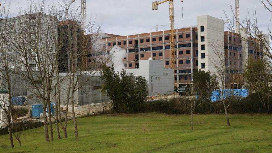 Las constructoras de Cabueñes pidieron dos veces parar las obras del hospital y acudieron al juzgado