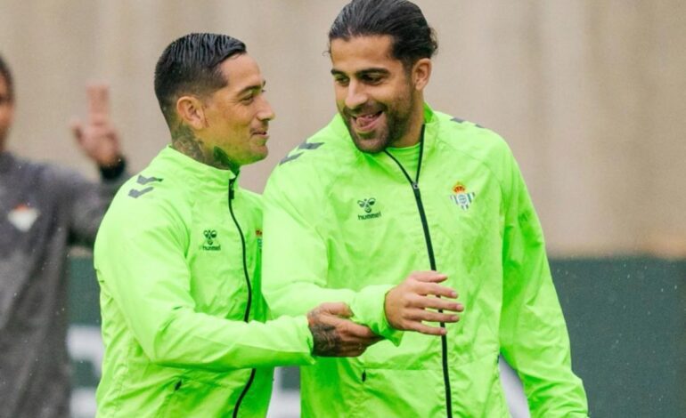 Sabaly y el Chimy vuelven en un entrenamiento con varios descansos