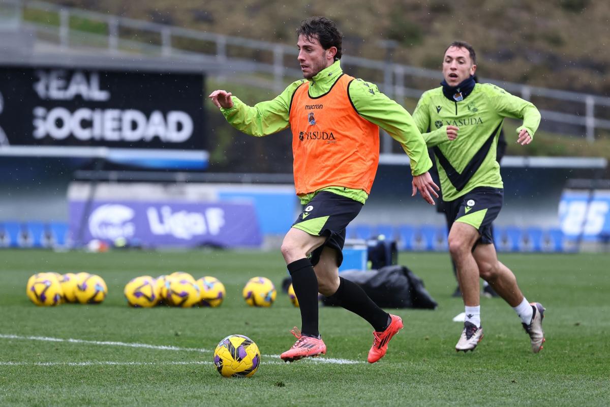 Zubeldia parece no estar lesionado y Odriozola vuelve a entrenar con el grupo