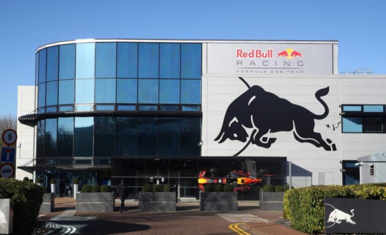 Rumores de una doble dificultad en el motor Red Bull F1 de 2026