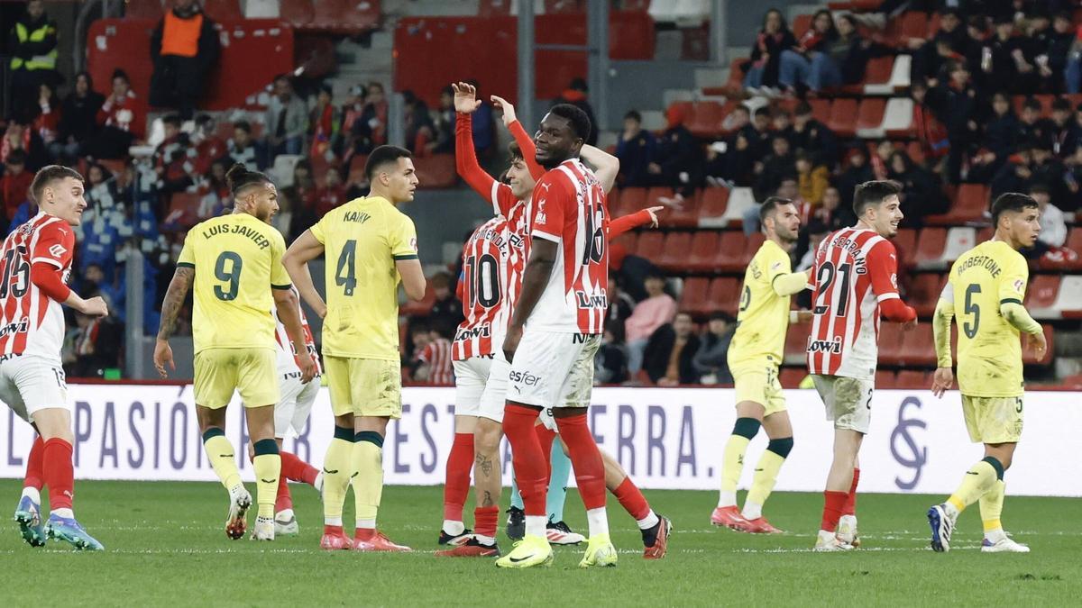 VESTUARIO DEL REAL SPORTING DE GIJÓN DEFIENTE A ALBÉS