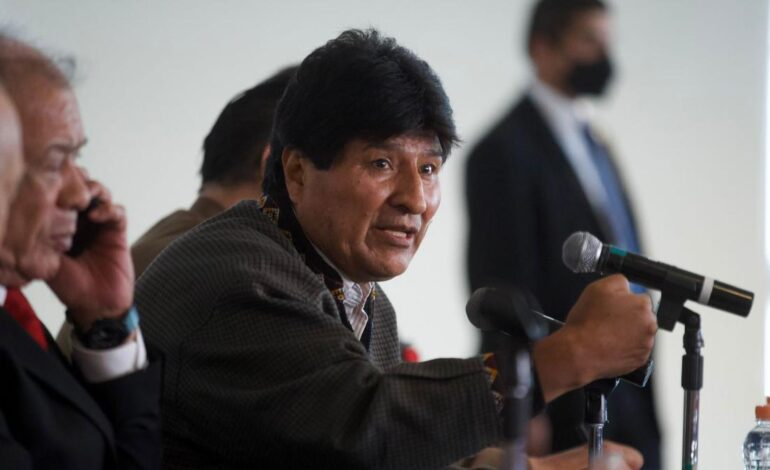 Evo Morales anuncia que inscribirá su candidatura presidencial