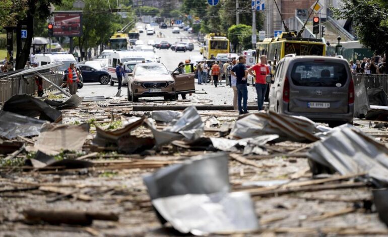 GUERRA EN UCRANIA | Rusia lanza lluvia de misiles y drones sobre Kiev después de que Zelenski hablara de paz por territorios