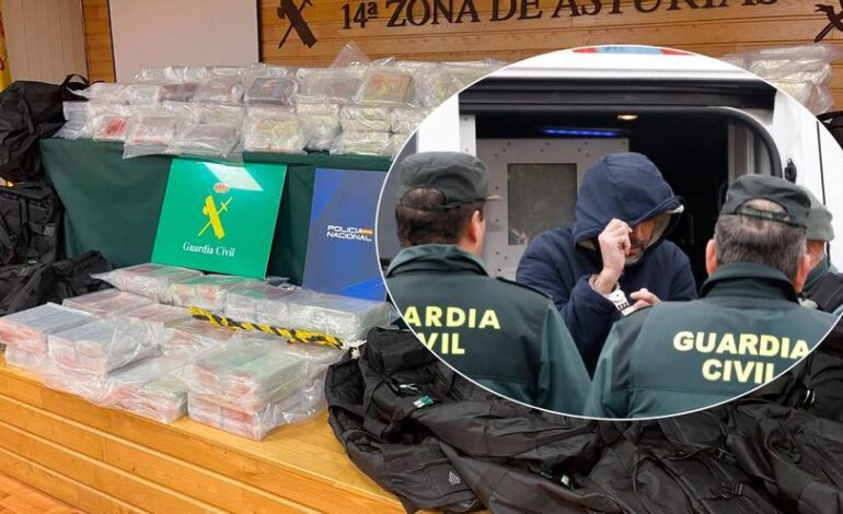 VÍDEO Así se incautó uno de los mayores de alijos de droga en Asturias: bolsas de deporte flotando en el mar y un remolque que botó una lancha a horas sospechosas