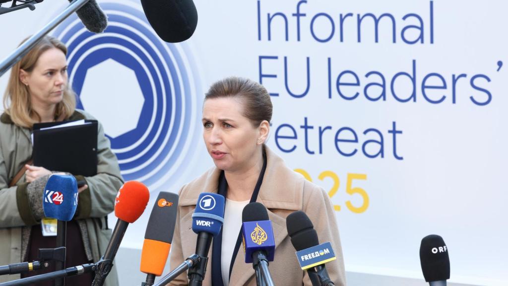 El primer ministro de Dinamarca, Mette Frederiksen, durante su conferencia de prensa este lunes en Bruselas