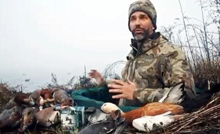 Un vídeo de Donald Trump Jr. cazando patos en la laguna protegida de Venecia desata la indignación en Italia