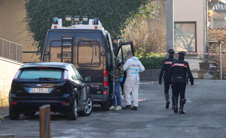 Un italiano convive dos años con el cadáver momificado de su madre en su casa en Sicilia