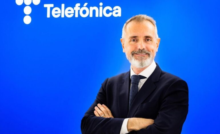 Telefónica vende su negocio en Argentina al grupo Clarín por 1.000 millones