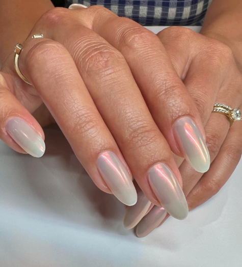 Esta opción de manicura es pura elegancia - @julieknailsnyc