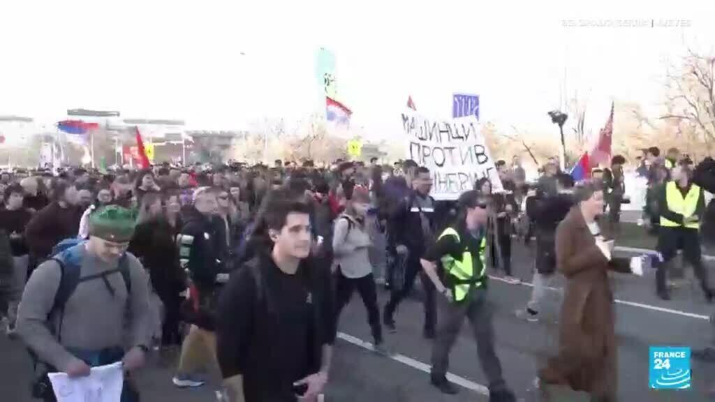 Movimiento estudiantil se toma las calles de Novi Sad en marchas contra el Gobierno