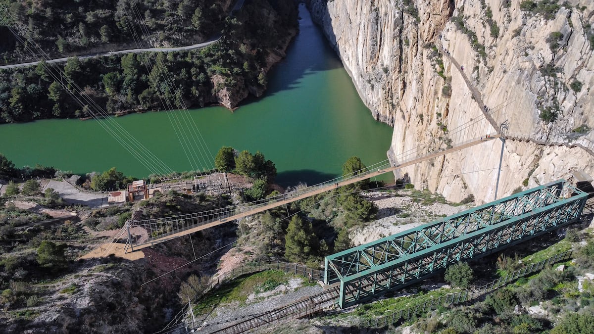 El Caminito del Rey en Málaga tendrá el mayor puente colgante peatonal de España | Escapadas por España | El Viajero