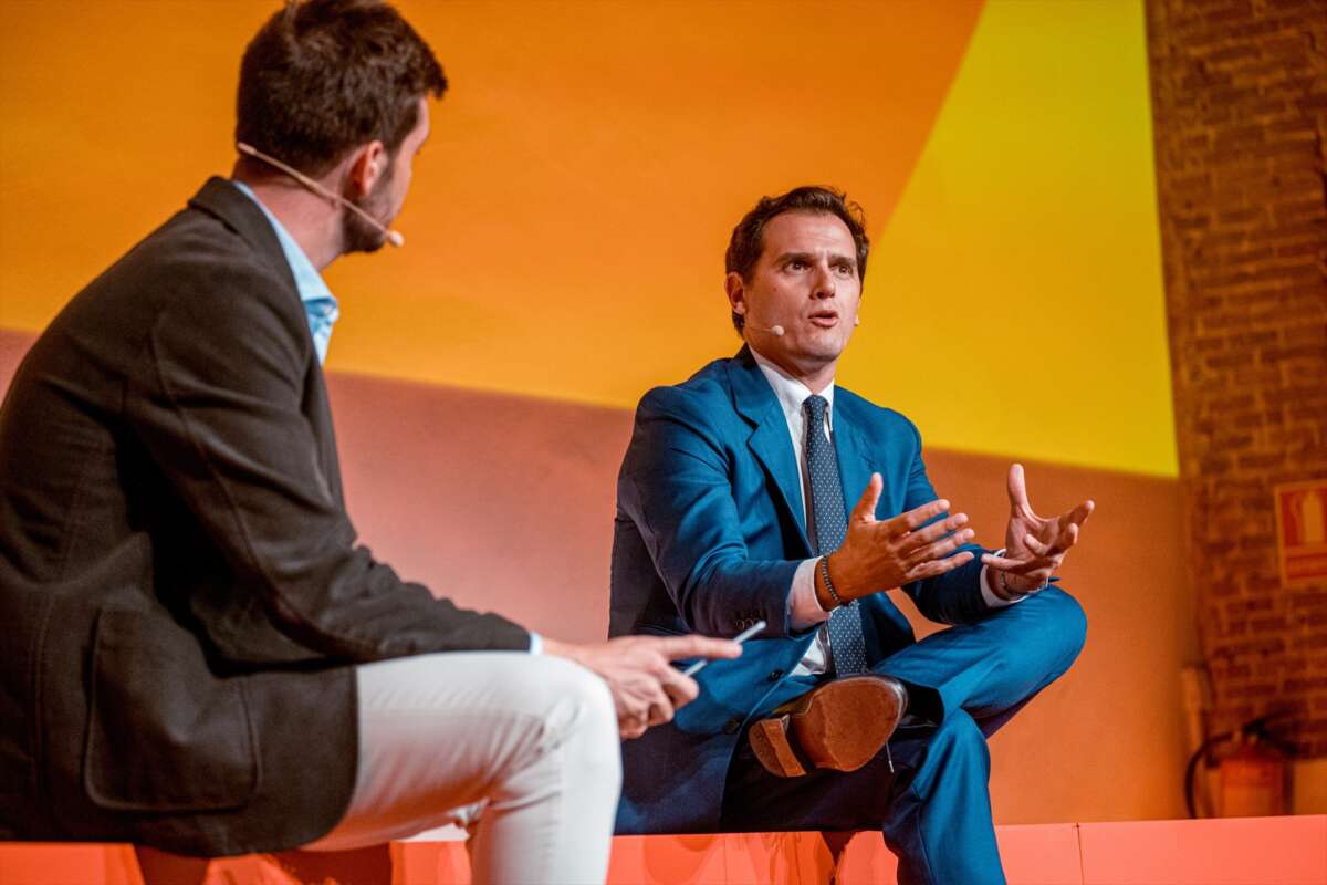 (Foto de archivo) Los antiguos ciudadanos de ciudadanos Albert Rivera (d) intervienen durante el acto de '¿Es España un país de oportunidades?' En la inauguración del evento Taleñt 2023, en la fábrica de Tapices Royal, el 21 de junio de 2023, en Madrid (España). Taleñt es la reunión más grande para y para el talento de España, que busca conectarse con los principales agentes económicos, políticos y sociales con el propósito de analizar las oportunidades que representa esta nueva década para el enorme talento de las personas y las empresas que forman sociedad . Gabriel Lugar/Europa Press 21 de junio de 2023; Madrid; Cuarta edición de Taleñt 6/6/2023