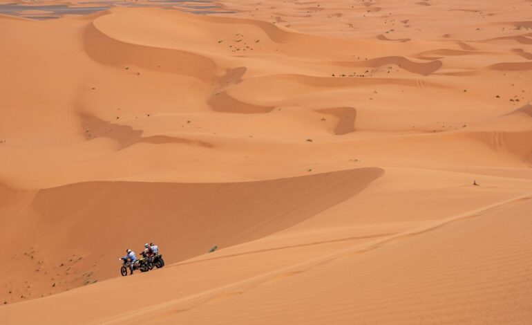 Una ruta en moto por Marruecos, en ocho paradas imprescindibles | Viajes | El Viajero