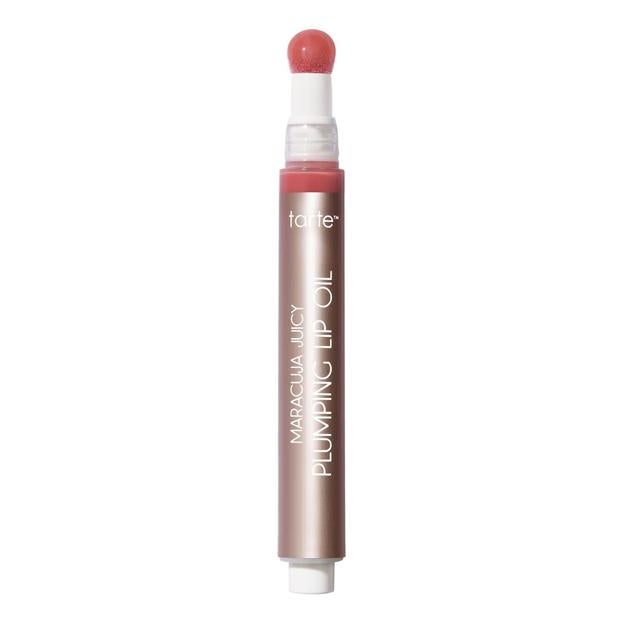 Maracuja Juicy bombeando aceite labial de pastel. Precio: 24.99 euros