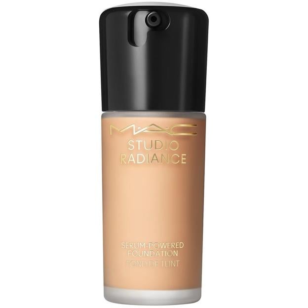 Studio Radiance Foundation suministrada con suero Mac. Precio: 45.45 euros