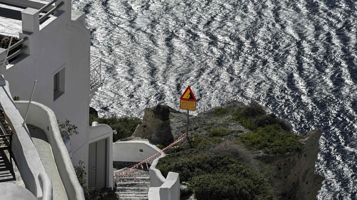 TERREMOTO SANTORINI GRECIA | Las escuelas de la isla griega de Santorini permanecerán cerradas debido a los terremotos