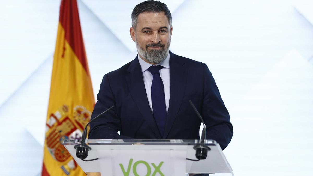 CUMBRE PATRIOTS | Vox crece con sus ataques al PP: Abascal intensifica su choque con Feijóo aprovechando la estela trumpista