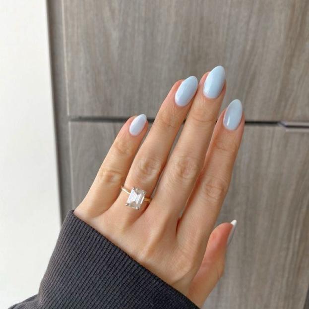 Bue bue color manicure tendencia para primavera