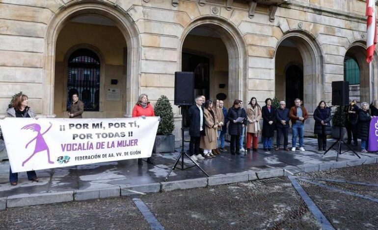 así fueron las concentraciones de repulsa por el crimen de Langreo