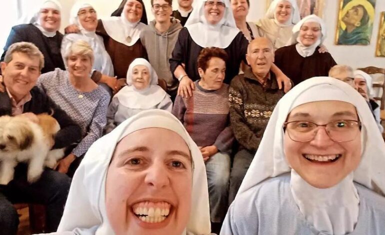 VÍDEO: Hablan las monjas de Belorado instauradas en Asturias para abrir un restaurante de clausura: "Estamos preparando la carta"