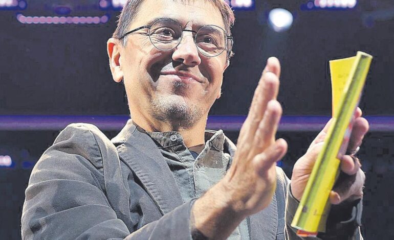 Monedero siguió en la dirección del partido tras las denuncias por acoso sexual