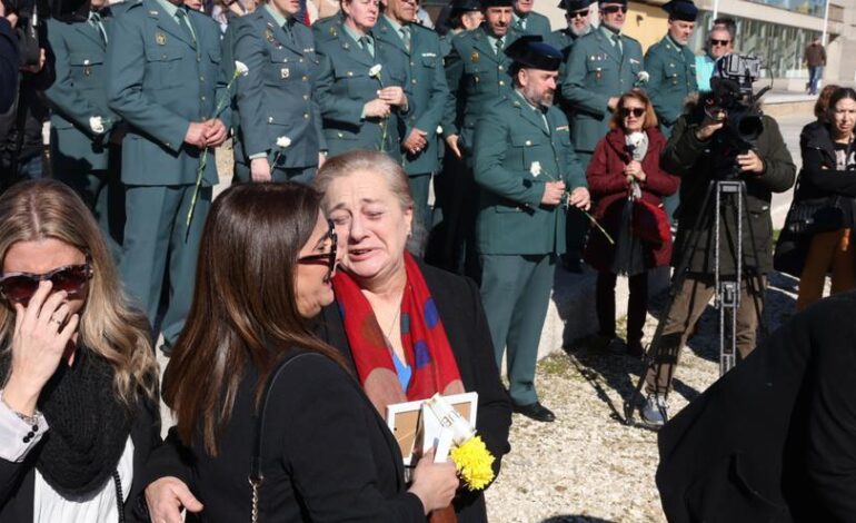 FALLECIMIENTO GUARDIA CIVIL BARBATE | La madre del guardia civil asesinado en Barbate: «Nadie del gobierno me ha dado el pésame»