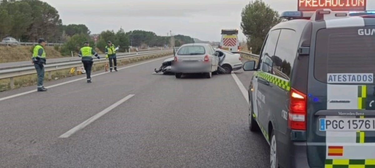 Un fallecido y cuatro heridos graves en un accidente de tráfico en la A-23, en Almudévar (Huesca)