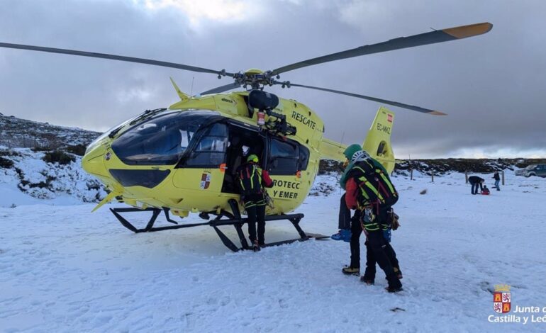 Evacuado en helicóptero un esquiador herido en La Covatilla (Salamanca)