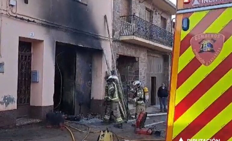 Arde la cochera de una vivienda en Tabuenca sin registrarse daños personales