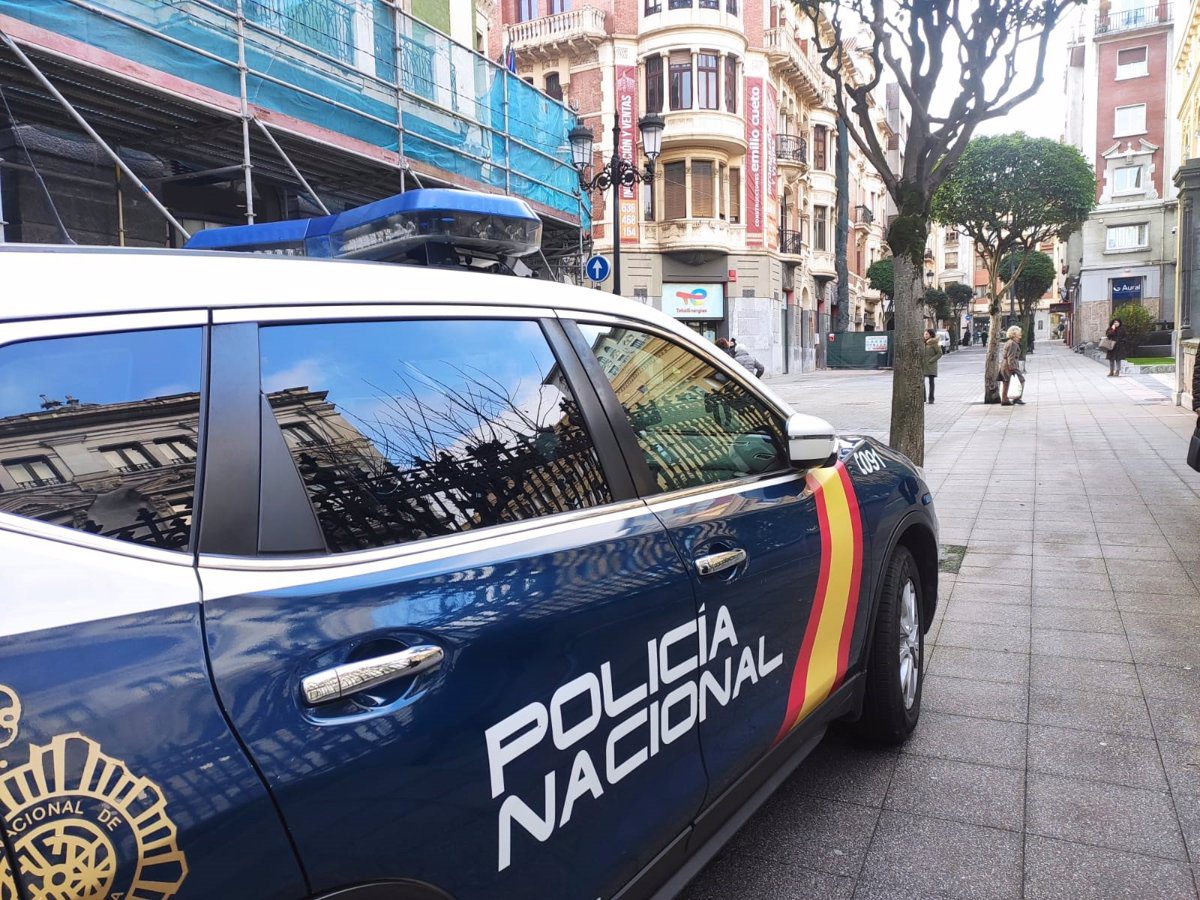 La Policía Nacional busca a la persona que disparó perdigones a una mujer y una niña en Santa Isabel