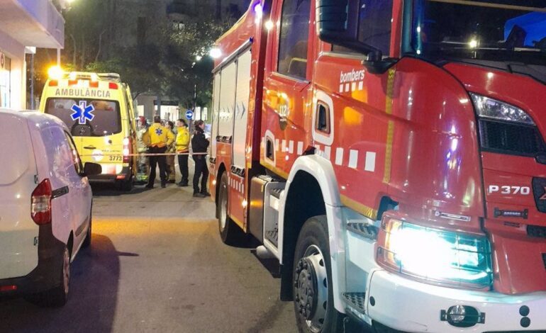 Extinguido un incendio en la cocina de un piso de Cambrils (Tarragona) con 2 heridos leves