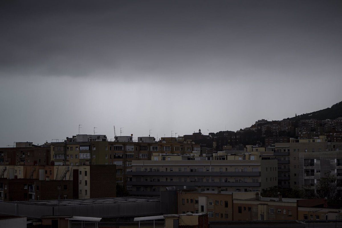 Catalunya activa la prealerta por previsión de lluvias intensas este sábado en el litoral