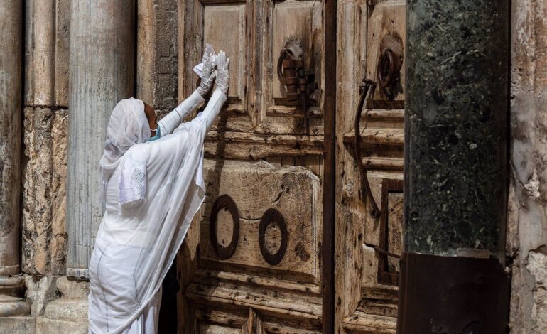 Israel detiene a ocho personas sospechosas de escupir en una iglesia en la Ciudad Vieja de Jerusalén