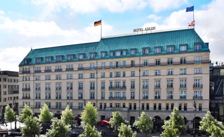 un hotel de lujo con vistas a la historia