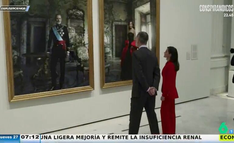 La reacción del rey Felipe y la reina Letizia al ver los retratos de Annie Leibovitz