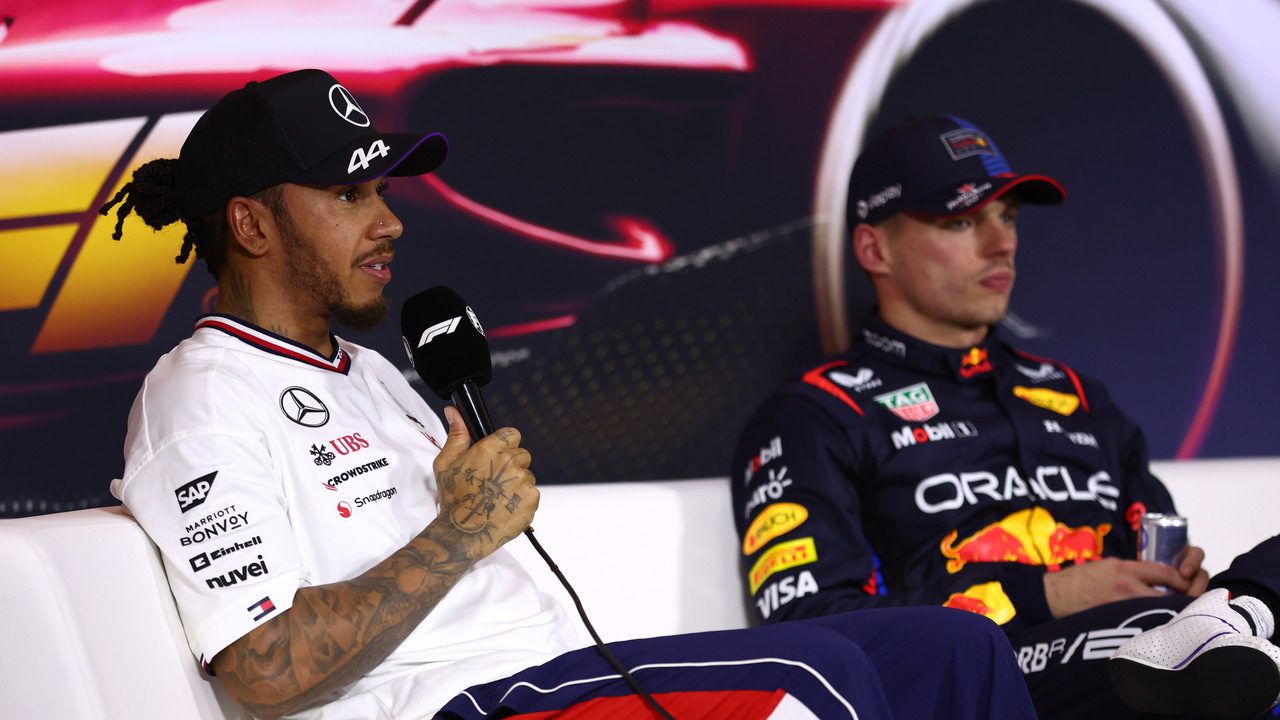 Verstappen da alas a las opciones de Lewis Hamilton en Ferrari: «No hay debate…»