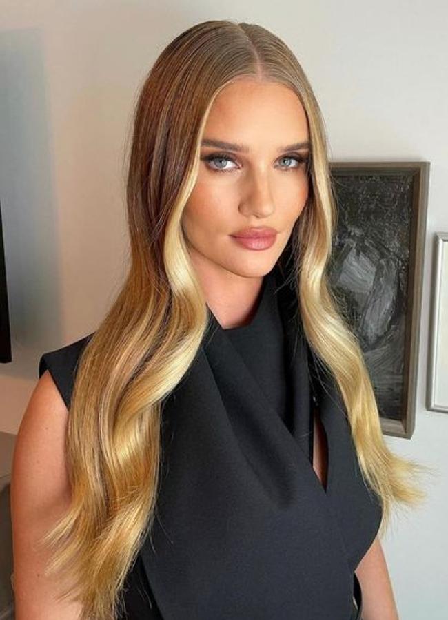 Rosie Huntington-Whiteley con Halo / @ CwoodHair Wicks