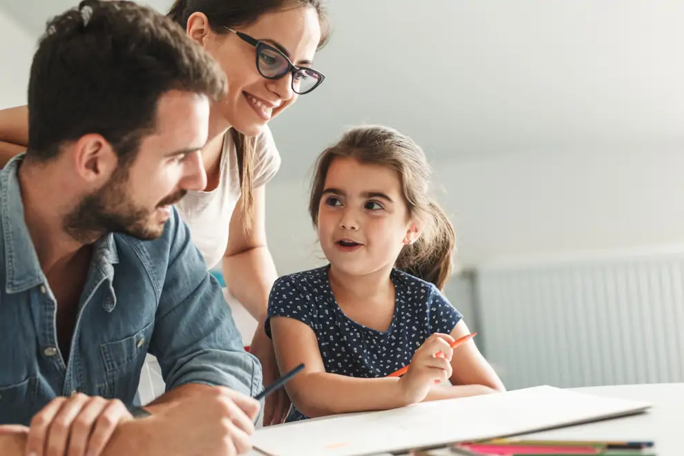 Padres con una niña Dibujo