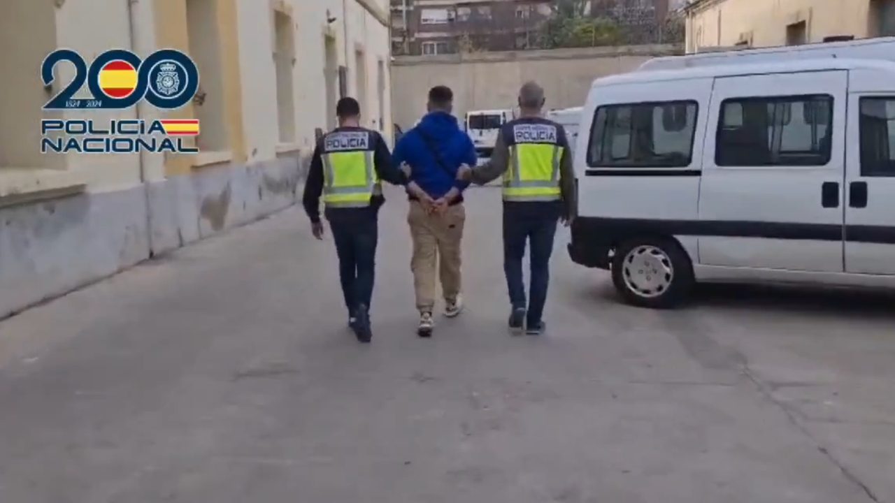 Detenidos dos ultras del Valencia por la paliza a tres aficionados del Villarreal con diversidad funcional