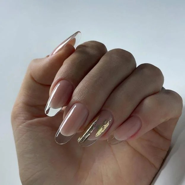 Crystal Nails Transportes metálicos - @maria_juravle_nail_prof