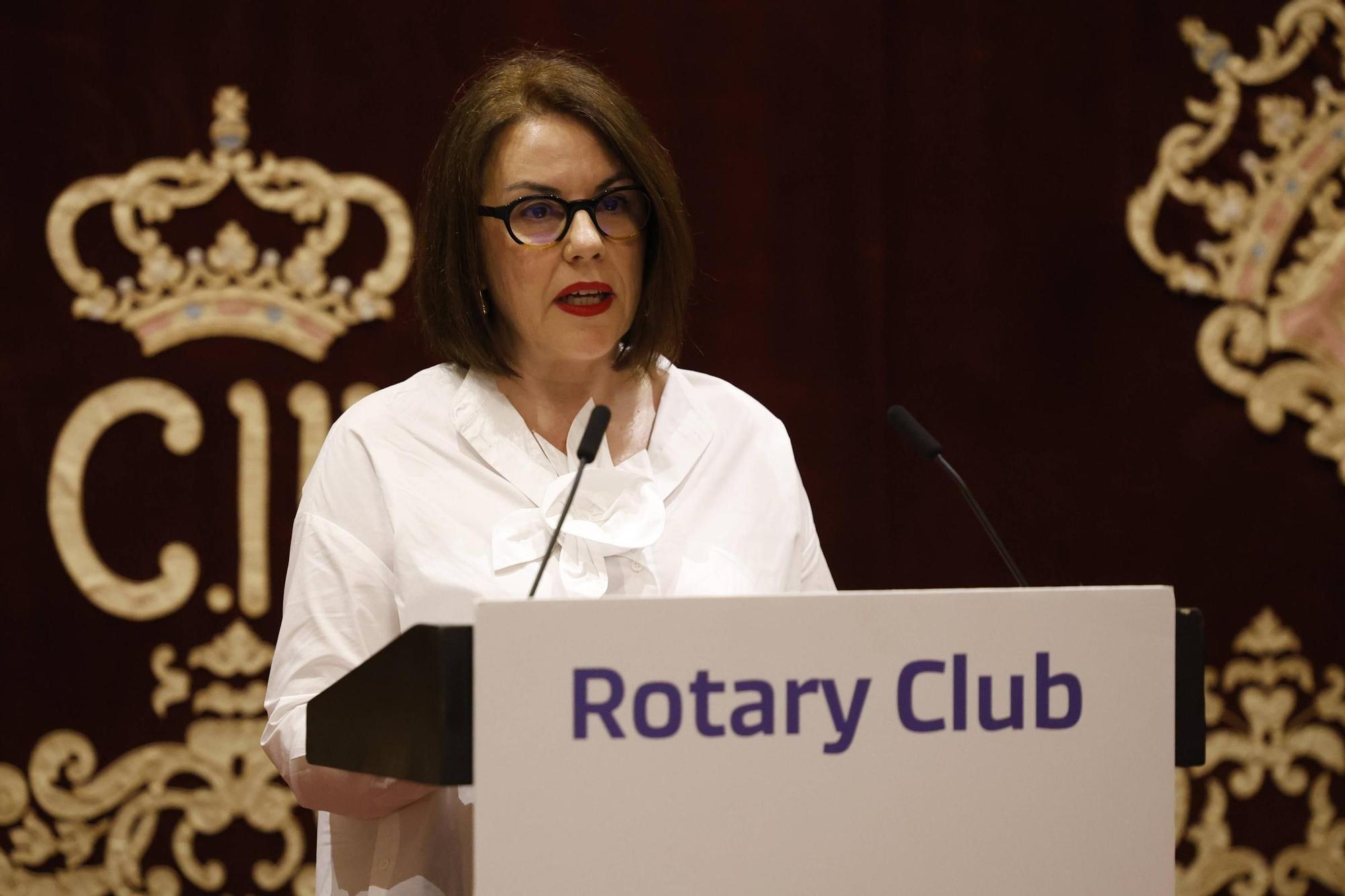 Entrega del premio "Mujer Trabajadora 2025" del Rotary Club Oviedo a Ángeles Rivero, directora general de LA NUEVA ESPAÑA, en imágenes