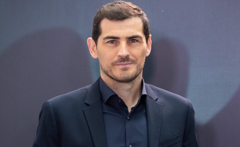 Iker Casillas se deja ver con una chica de lo más cariñoso por la noche madrileña: «Tienen una relación muy especial»