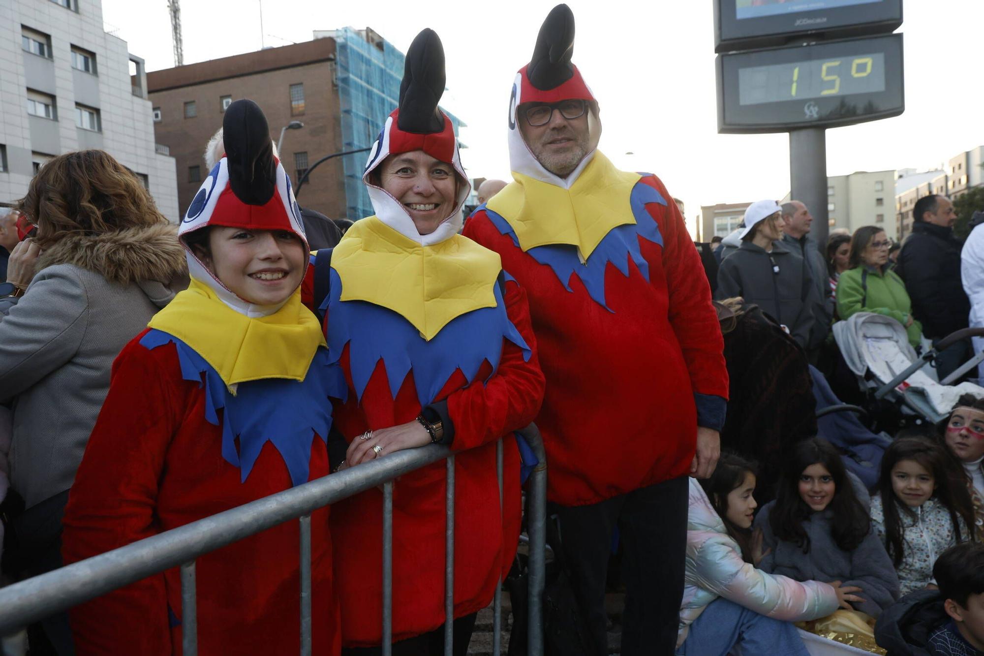 Así fue el multitudinario y espectacular desfile de Antroxu en Gijón (en imágenes)